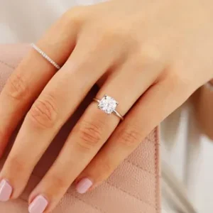 Lily Arkwright Lab Diamond Shoulder Set Rings That Turn Heads